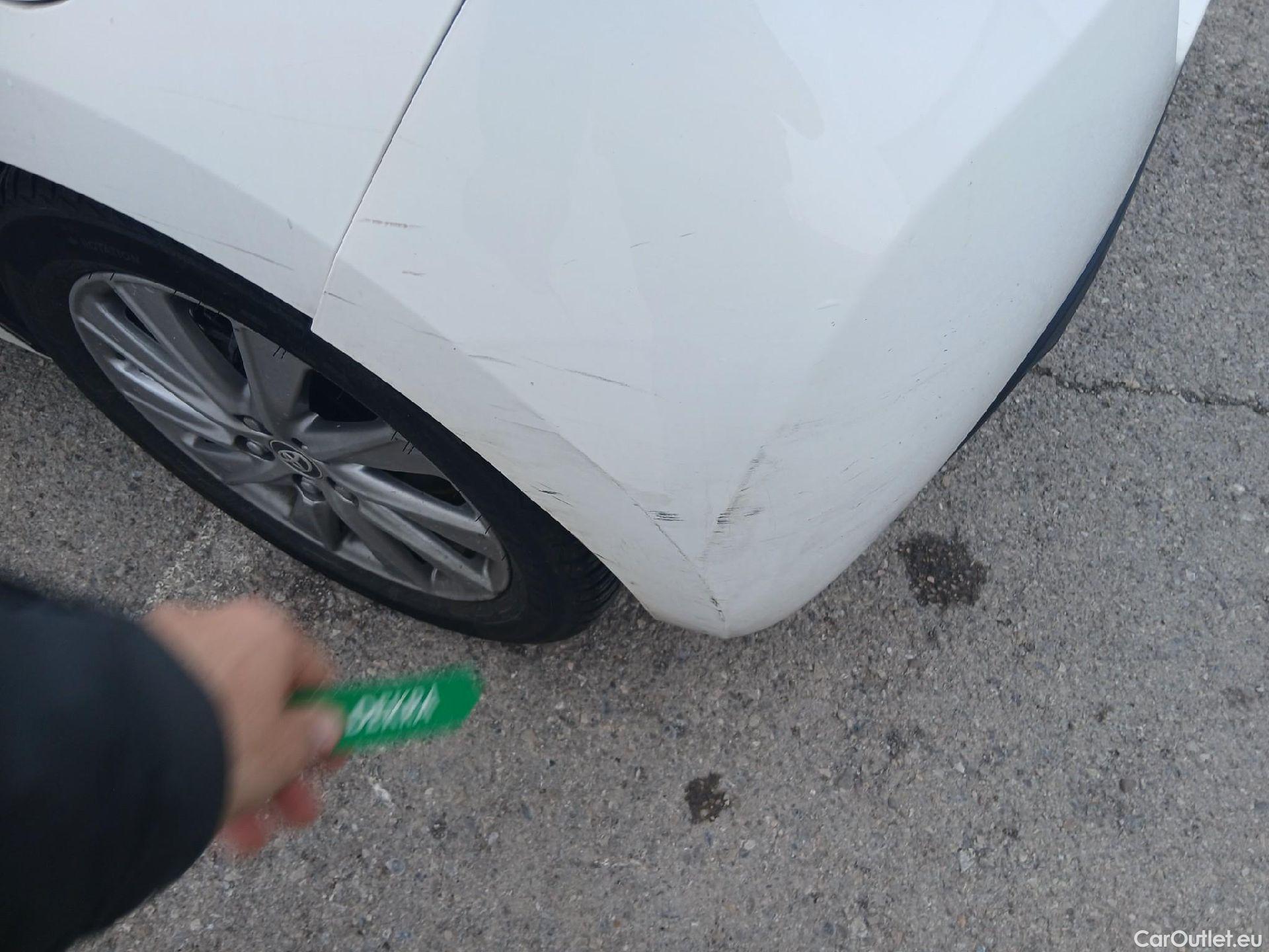  Toyota  Yaris TOYOTA  / 2020 / 5P / berlina con portón 1.5 120H Active Tech #15