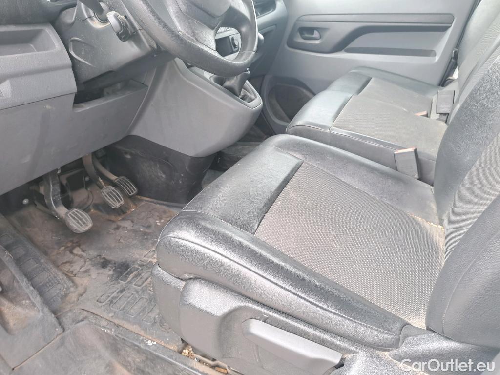  Citroen  Jumpy CITROEN  / 2016 / 4P / furgón Talla M BlueHDi 100 S&S 6v Control #40