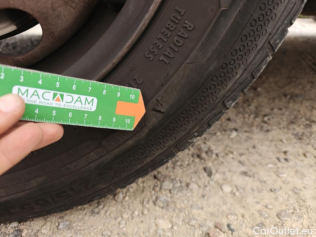  Citroen  Jumpy CITROEN  / 2016 / 4P / furgón Talla XL BlueHDi 120 S&S 6v Control #47