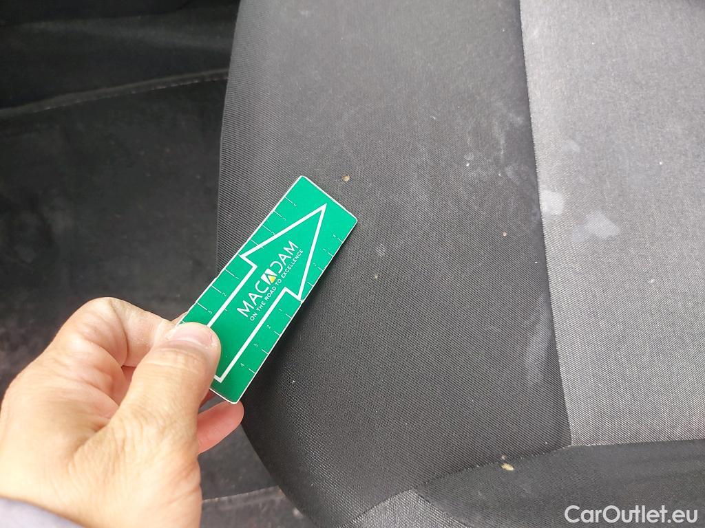  Land Rover  Discovery DACIA Duster / 2018 / 5P / furgón derivado de turismo Essential TCE 74kW(100CV) ECO-G 4X2 (furgón) #12