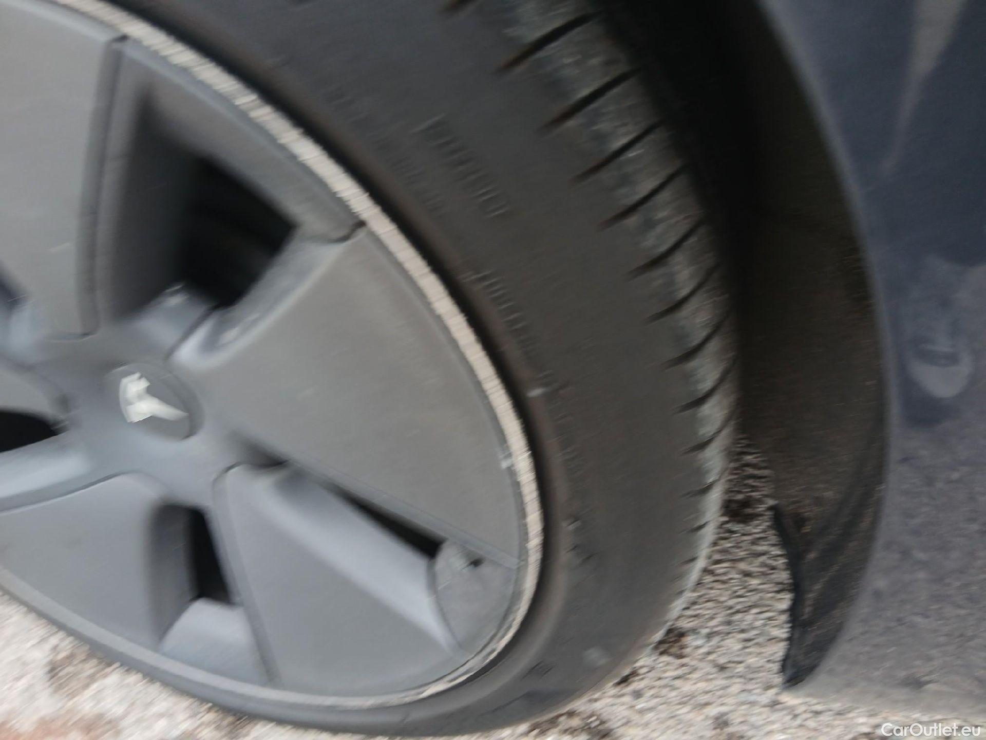  Tesla  Model 3 TESLA  / 2018 / 4P / sedán Gran Autonomía 4WD #20