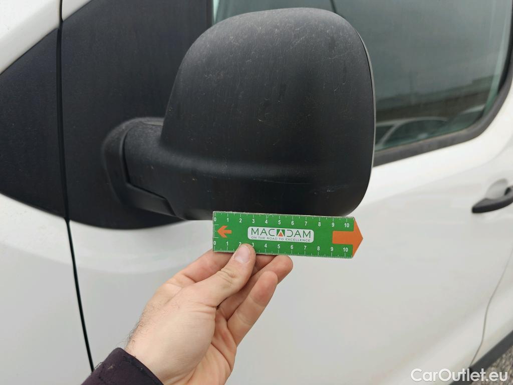  Citroen  Jumpy CITROEN  / 2016 / 4P / furgón Talla XL BlueHDi 120 S&S 6v Control #86