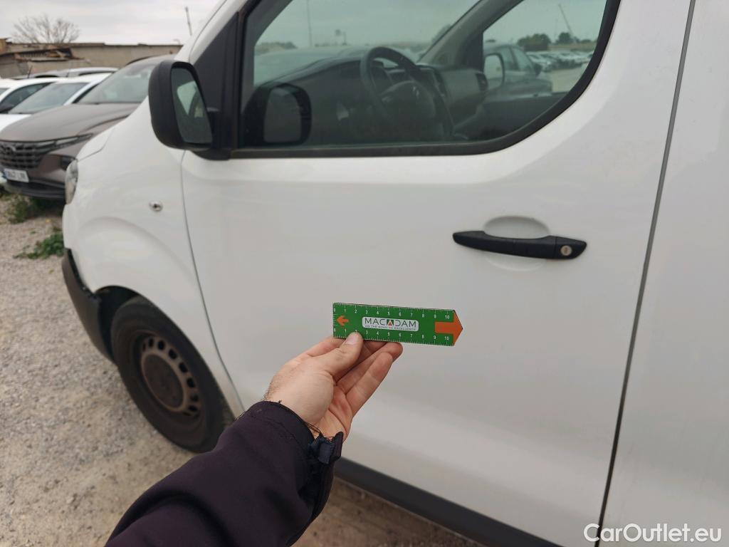  Citroen  Jumpy CITROEN  / 2016 / 4P / furgón Talla XL BlueHDi 120 S&S 6v Control #84