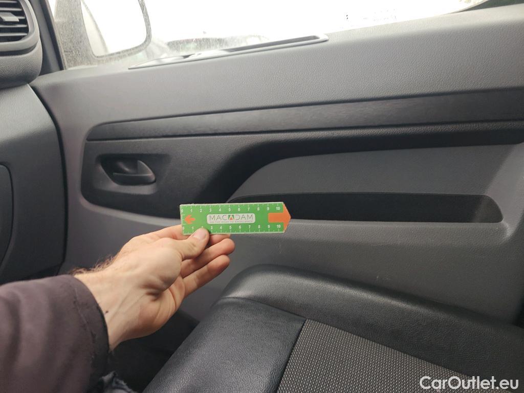  Citroen  Jumpy CITROEN  / 2016 / 4P / furgón Talla XL BlueHDi 120 S&S 6v Control #68