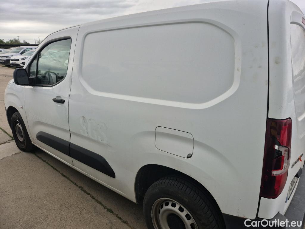  Citroen  Berlingo CITROEN  / 2018 / 3P / furgón derivado de turismo Talla M BlueHDi 100 CONTROL #29