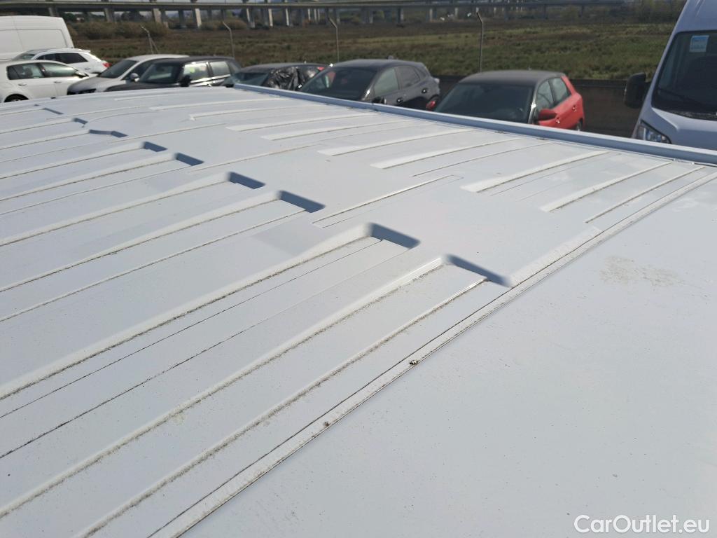  Nissan  NV300 NISSAN  / 2016 / 4P / furgón 1.6dCi 70kW (95CV) L1H1 1T OPTIMA #3