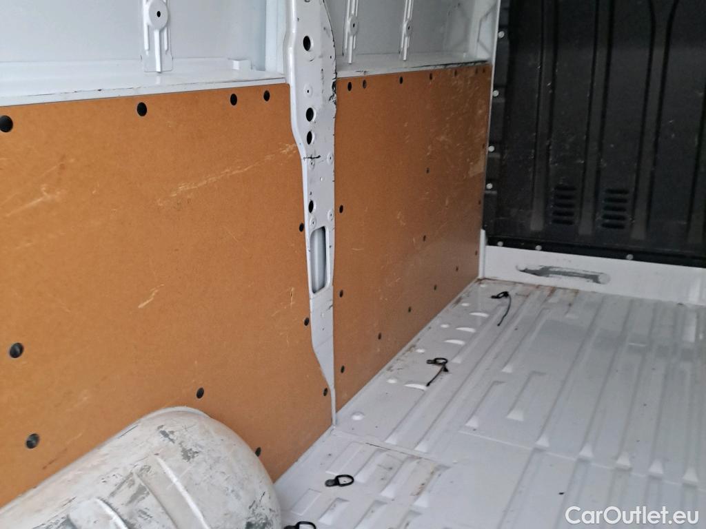  Opel  Movano OPEL  / 2019 / 4P / furgón 2.3 CDTI 99kW (135CV) L2 H2 F 3.5t (AC) #31