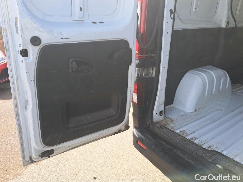  Nissan  NV300 NISSAN  / 2016 / 4P / furgón 1.6dCi 70kW (95CV) L1H1 1T OPTIMA #56