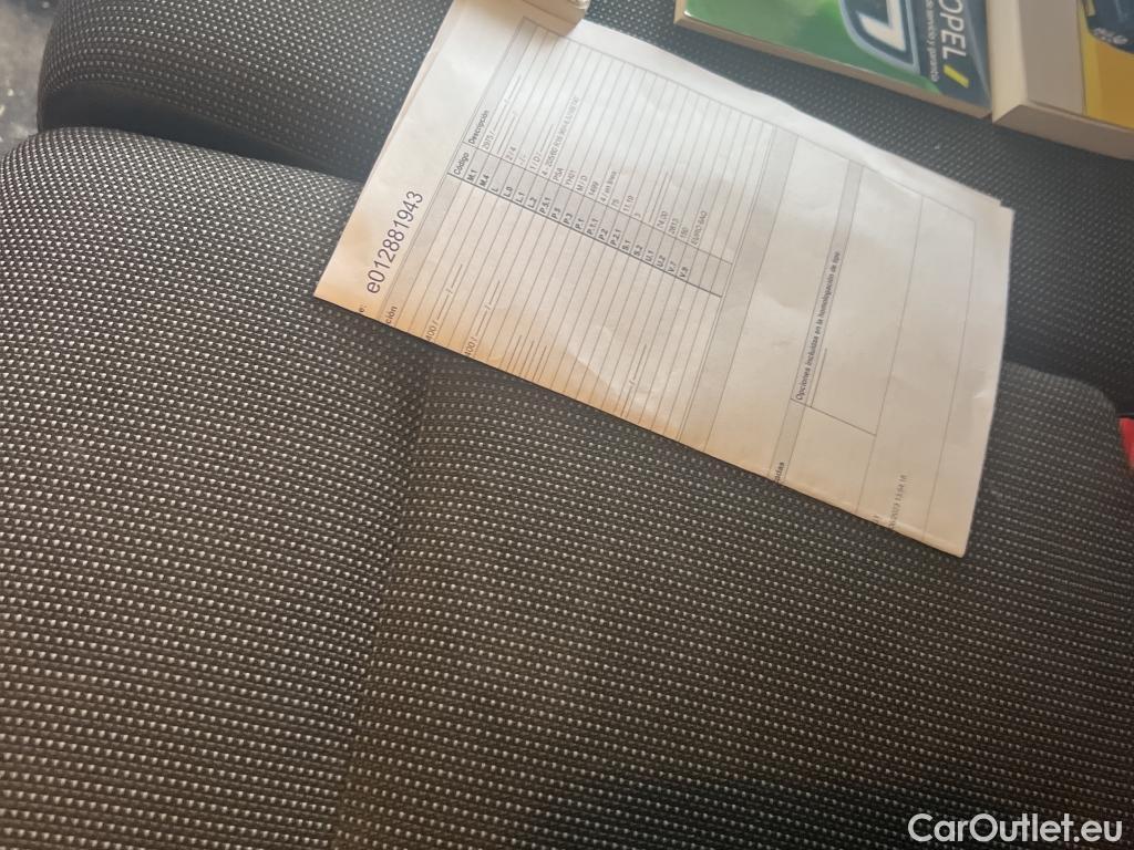  Opel  Combo OPEL  / 2018 / 4P / furgón derivado de turismo Cargo XL 1000kg Diesel 1.5 100HP S&S MT #1