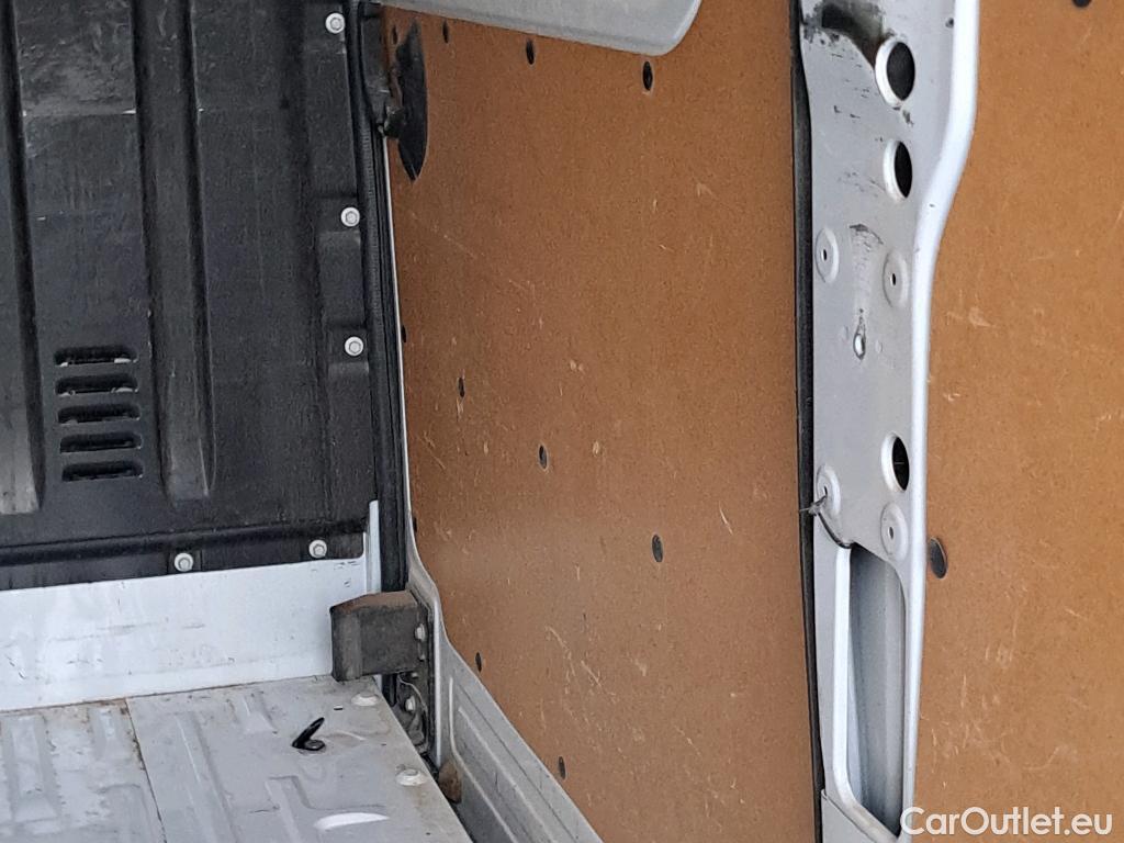  Opel  Movano OPEL  / 2019 / 4P / furgón 2.3 CDTI 99kW (135CV) L2 H2 F 3.5t (AC) #34