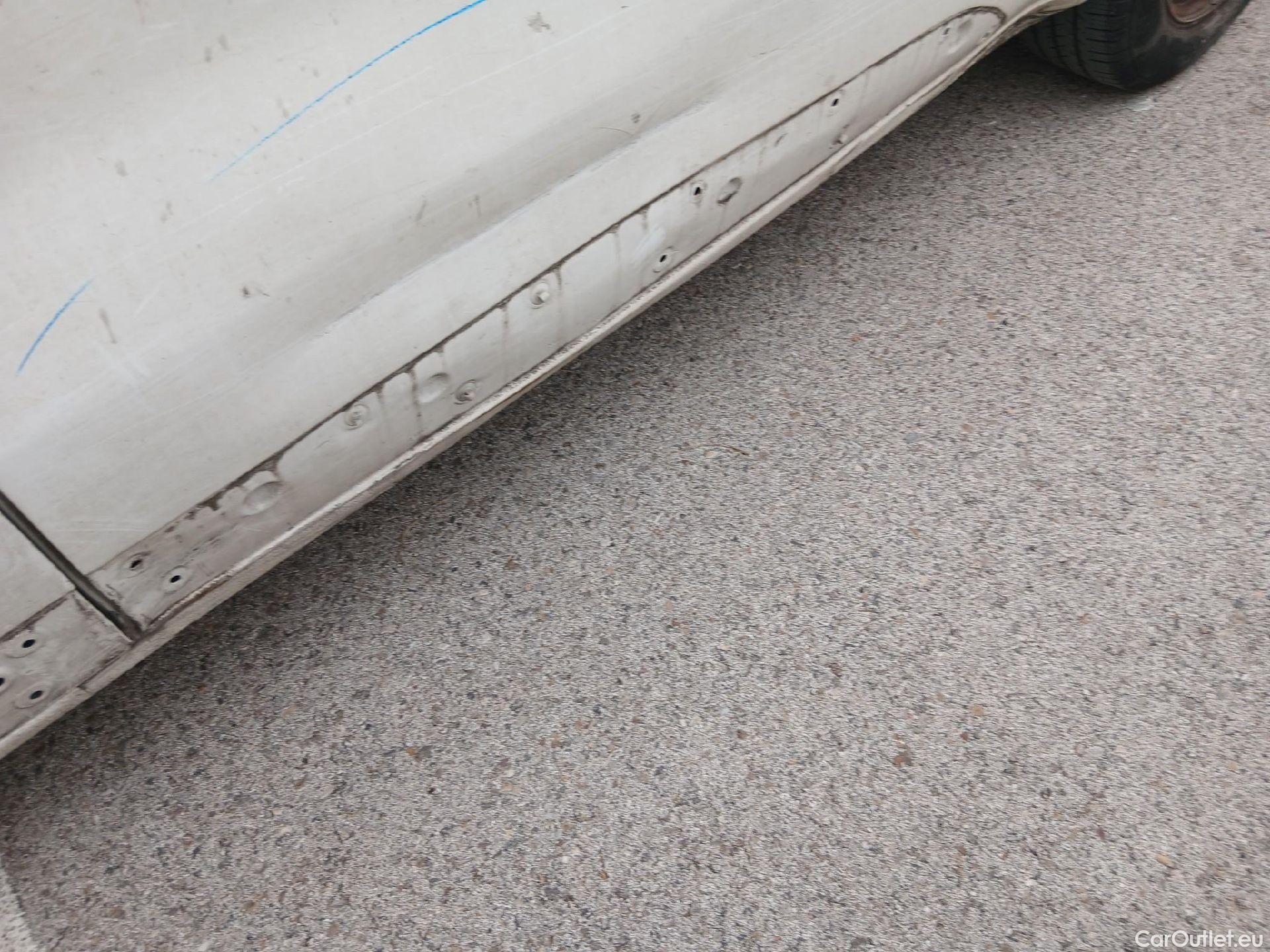  Opel  Vivaro OPEL  / 2019 / 4P / furgón 1.5 Diésel 74kW (100CV) M Std Express #25