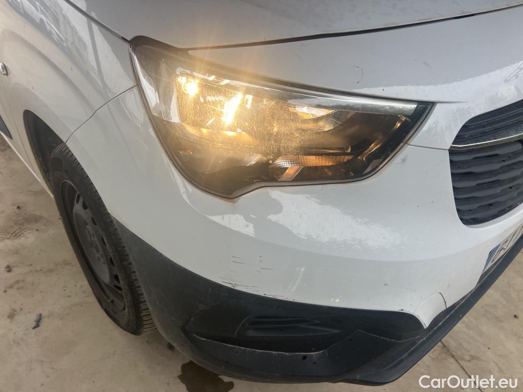  Opel  Combo OPEL  / 2018 / 4P / furgón derivado de turismo Cargo XL 1000kg Diesel 1.5 100HP S&S MT #23