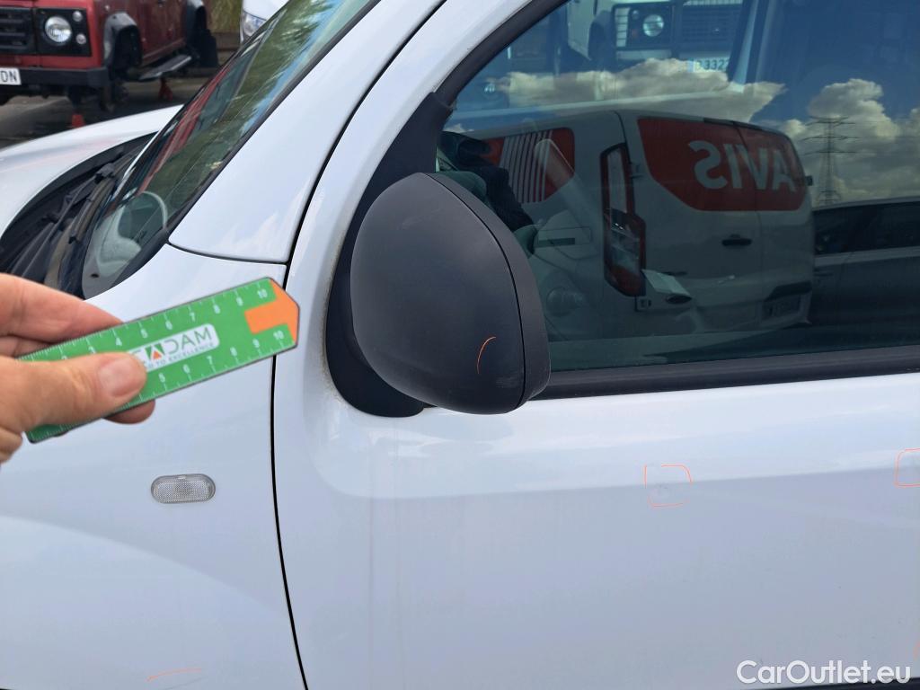  Nissan  NV200 NISSAN NV250 / 2019 / 4P / furgón 3pl 1.5dCi 59 kW (80 CV) L1H1 ÓPTIMA #61