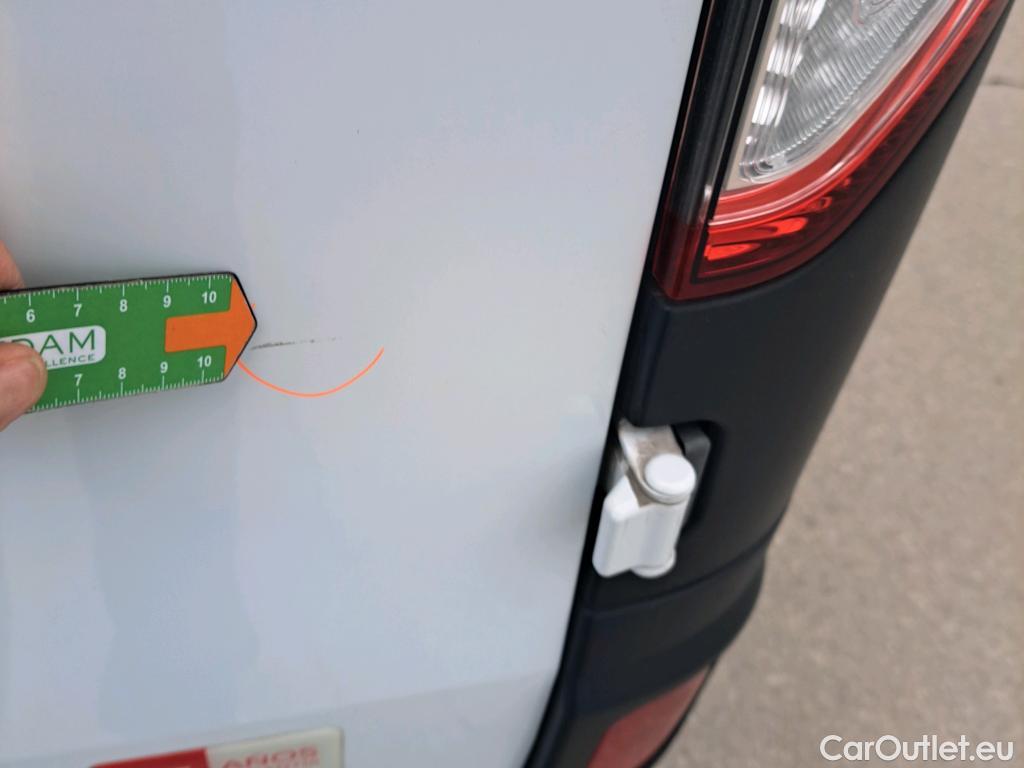  Nissan  NV200 NISSAN NV250 / 2019 / 4P / furgón 3pl 1.5dCi 59 kW (80 CV) L1H1 ÓPTIMA #47