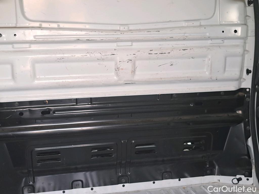  Nissan  NV300 NISSAN  / 2016 / 4P / furgón 1.6dCi 70kW (95CV) L1H1 1T OPTIMA #61