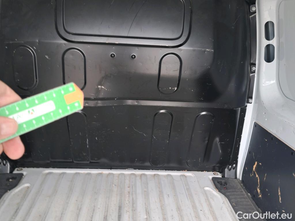  Nissan  NV200 NISSAN NV250 / 2019 / 4P / furgón 3pl 1.5dCi 59 kW (80 CV) L1H1 ÓPTIMA #21