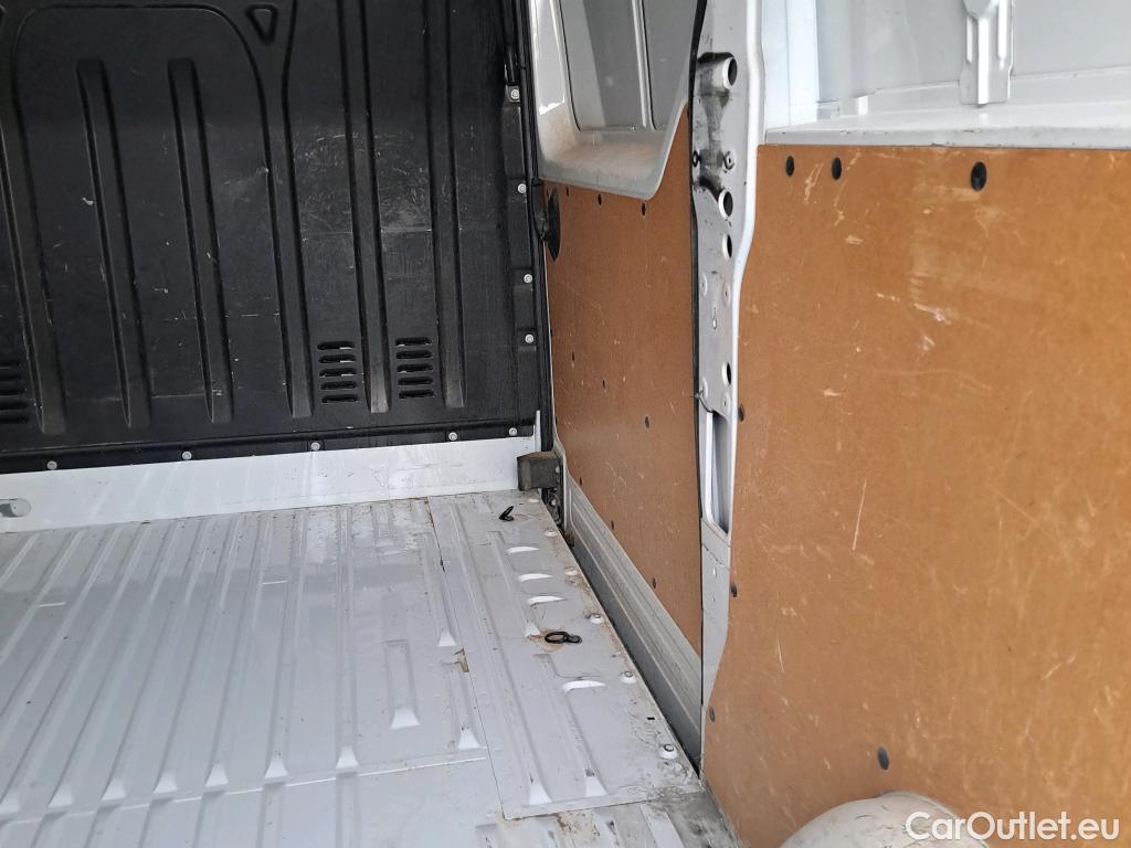  Opel  Movano OPEL  / 2019 / 4P / furgón 2.3 CDTI 99kW (135CV) L2 H2 F 3.5t (AC) #33