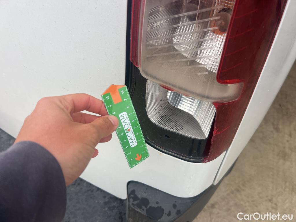  Opel  Combo OPEL  / 2018 / 4P / furgón derivado de turismo Cargo XL 1000kg Diesel 1.5 100HP S&S MT #4