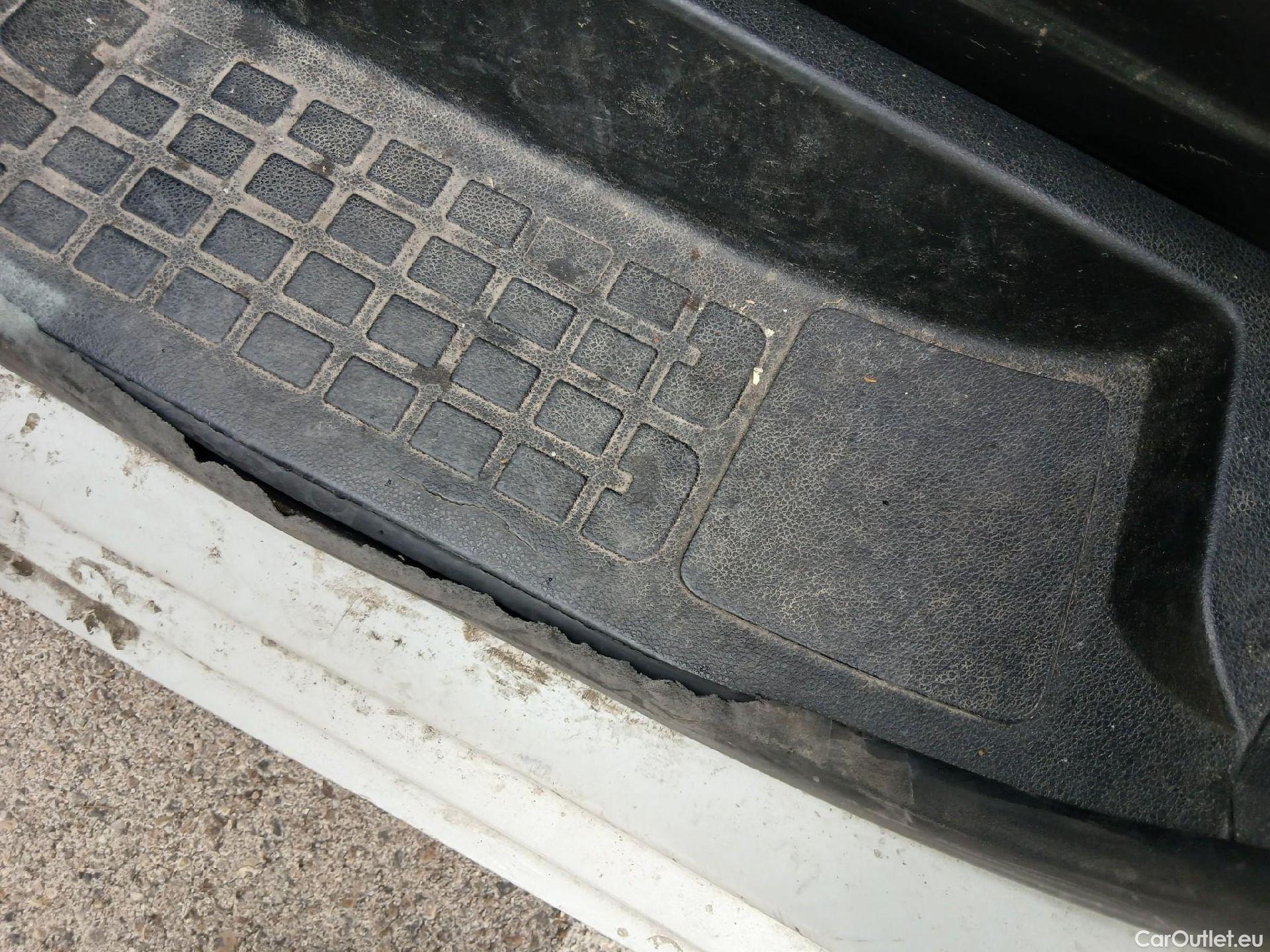  Opel  Vivaro OPEL  / 2019 / 4P / furgón 1.5 Diésel 74kW (100CV) M Std Express #59