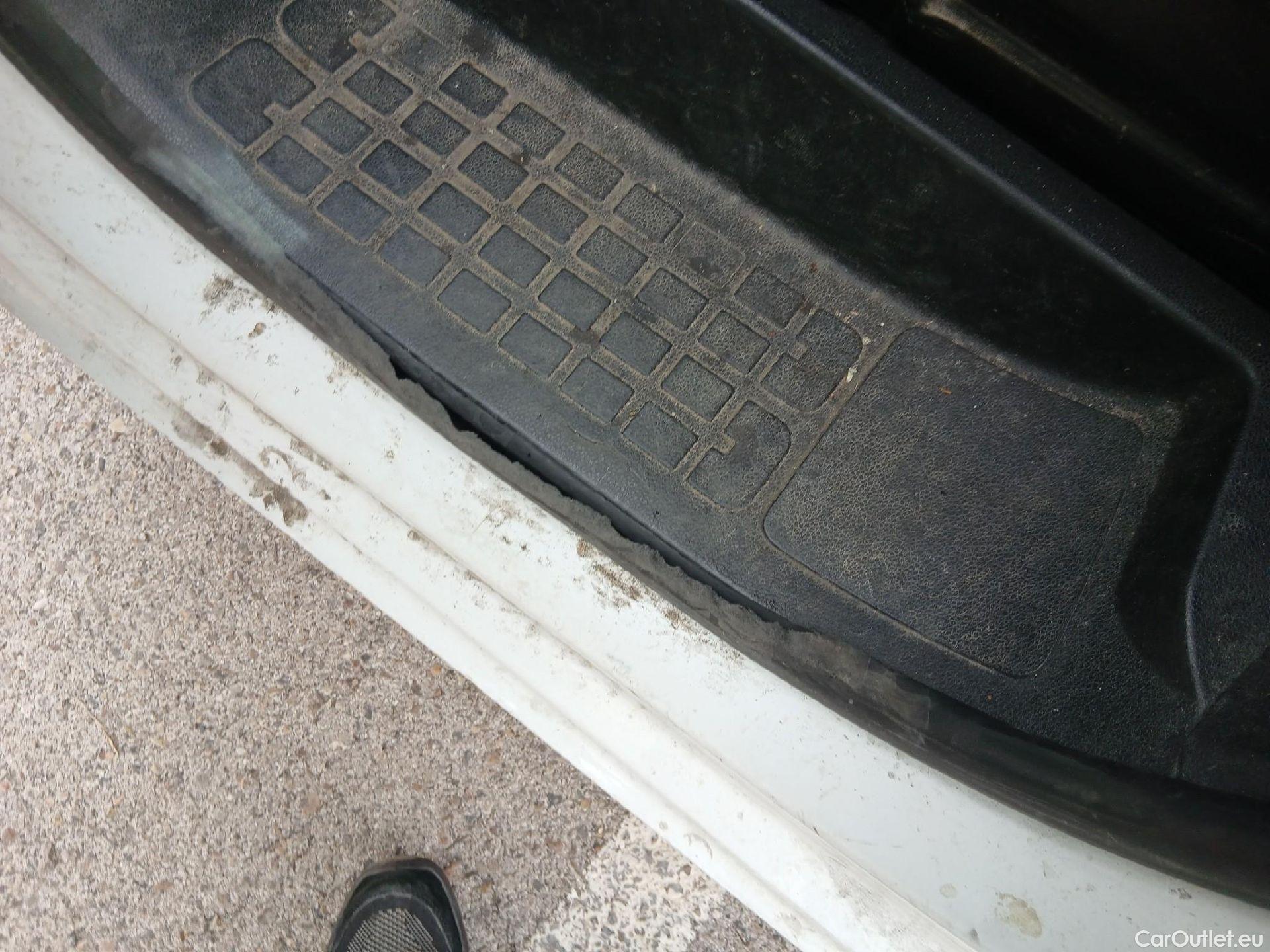  Opel  Vivaro OPEL  / 2019 / 4P / furgón 1.5 Diésel 74kW (100CV) M Std Express #57