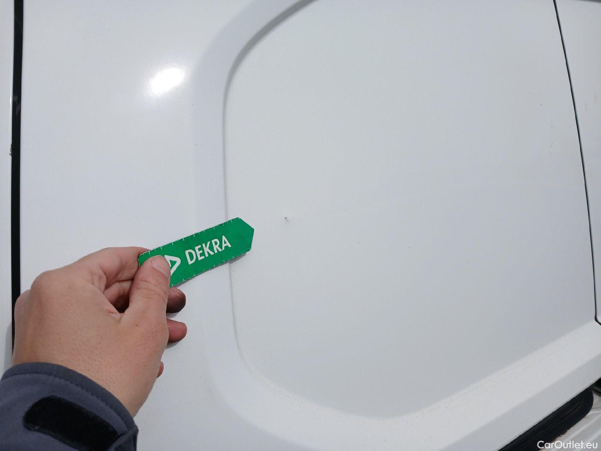  Peugeot  Partner PEUGEOT  / 2018 / 3P / furgón derivado de turismo Pro Standard 600kg BlueHDi 73kW (AC) #24