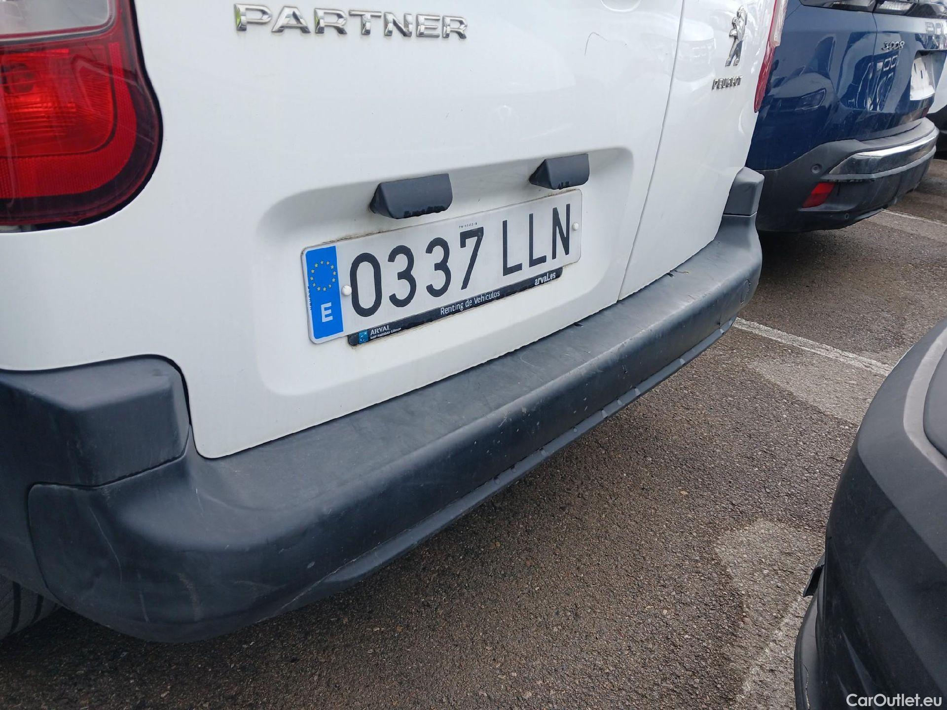  Peugeot  Partner PEUGEOT  / 2018 / 3P / furgón derivado de turismo Pro Standard 600kg BlueHDi 73kW (AC) #5