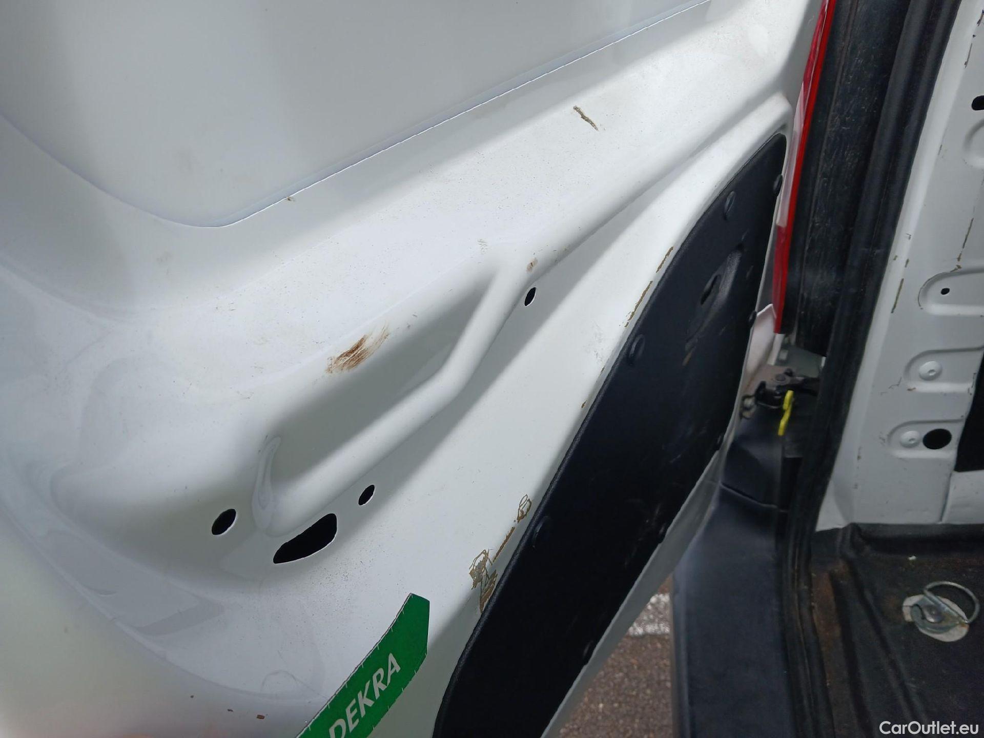  Peugeot  Partner PEUGEOT  / 2018 / 3P / furgón derivado de turismo Pro Standard 600kg BlueHDi 73kW (AC) #21