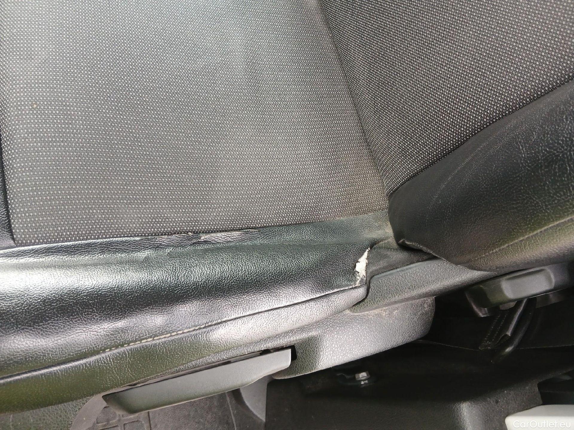  Opel  Vivaro OPEL  / 2019 / 4P / furgón 1.5 Diésel 74kW (100CV) M Std Express #54