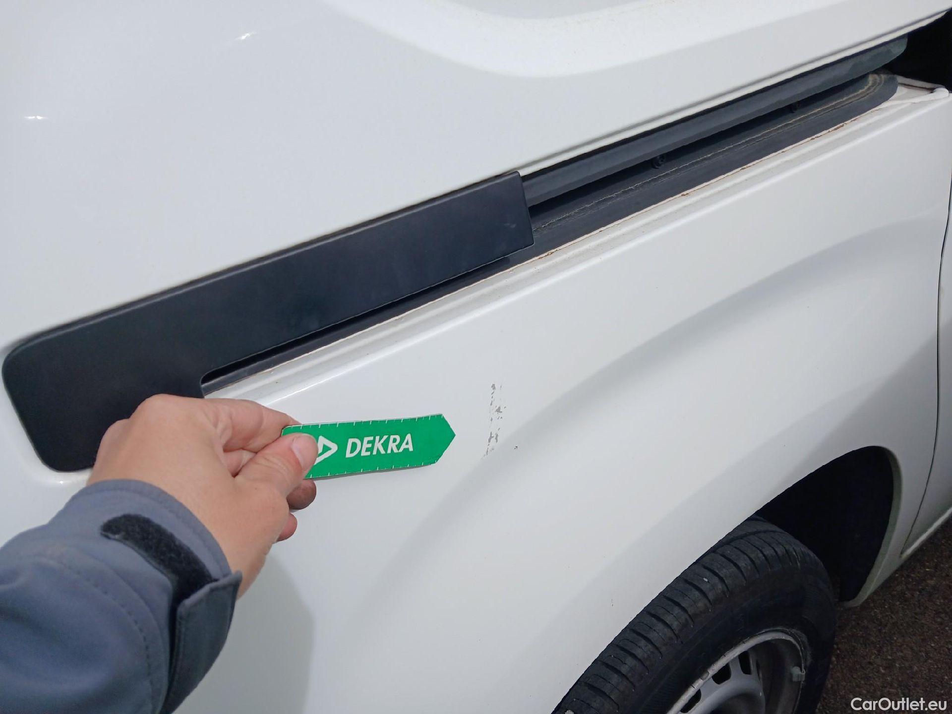  Peugeot  Partner PEUGEOT  / 2018 / 3P / furgón derivado de turismo Pro Standard 600kg BlueHDi 73kW (AC) #22