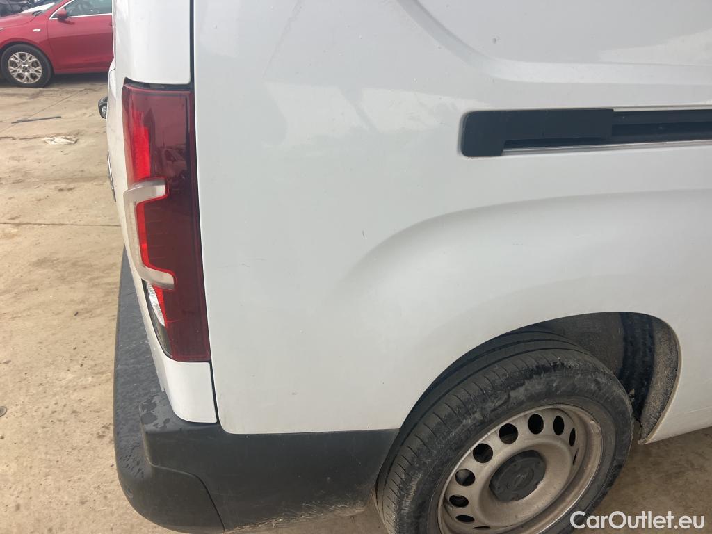  Opel  Combo OPEL  / 2018 / 4P / furgón derivado de turismo Cargo XL 1000kg Diesel 1.5 100HP S&S MT #12