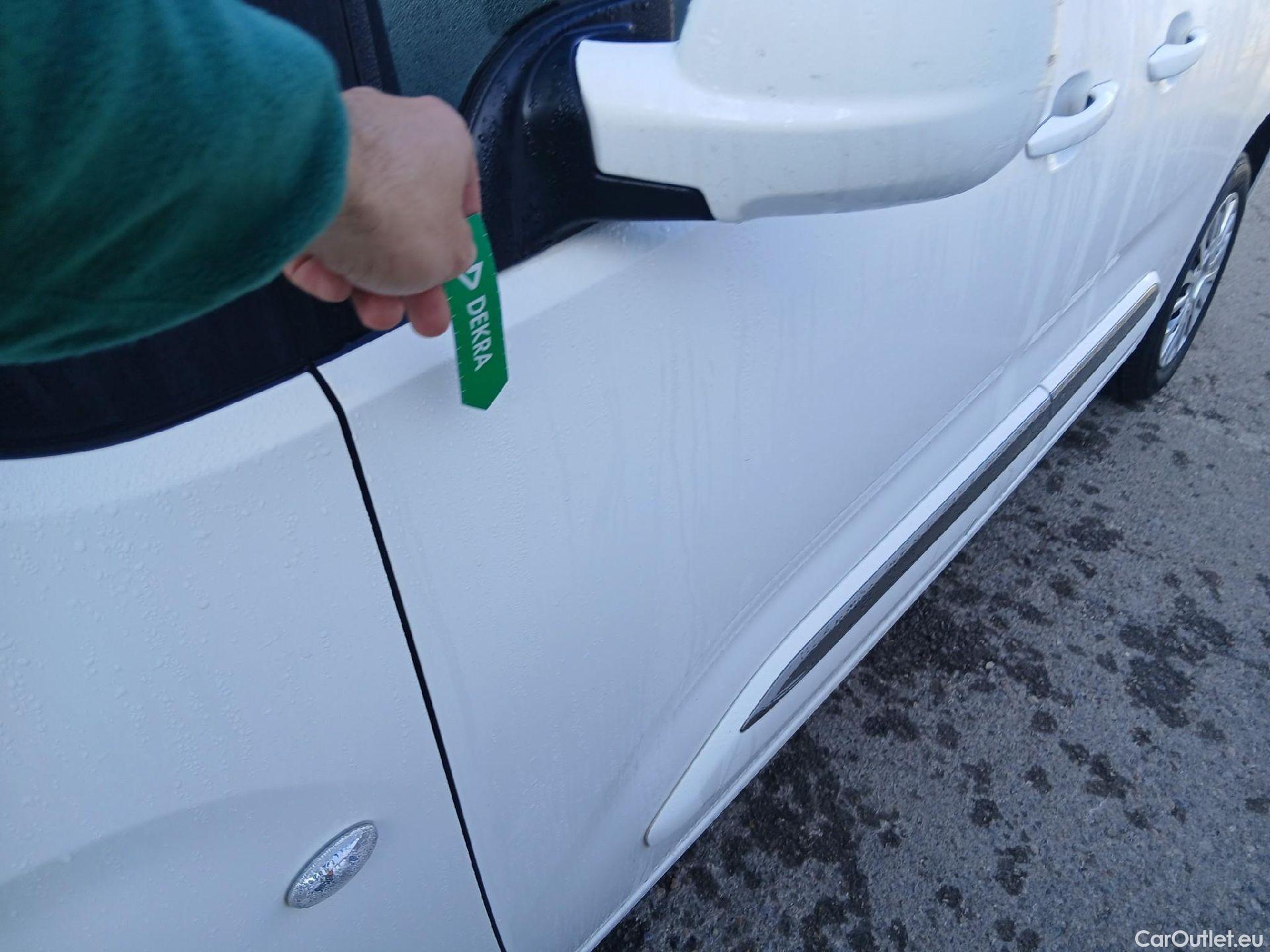  Toyota  Proace TOYOTA  City / 2020 / 5P / combi 1.5D 75kW (100CV) VX L1 #3