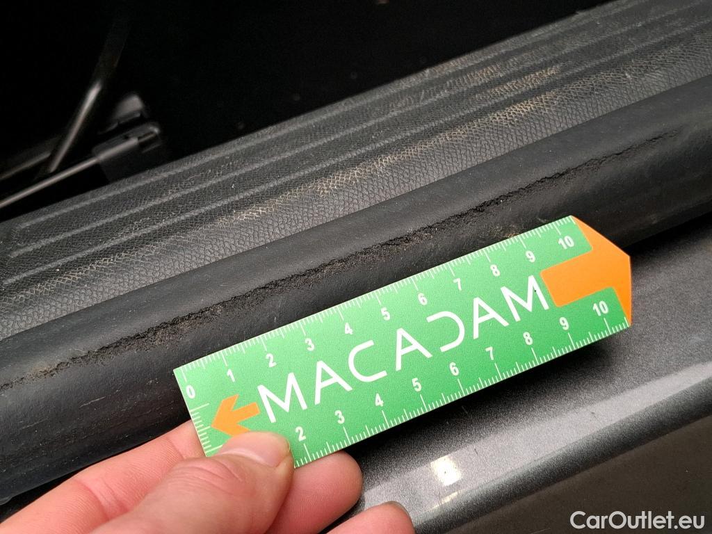  Citroen  C4  Berline Shine 1.5 BlueHDI 110CV BVM6 E6d #10