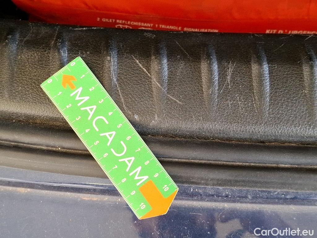  Bmw  Serie 1 Série 1 Berline 116d Sport 1.5 115CV BVM6 E6 #37