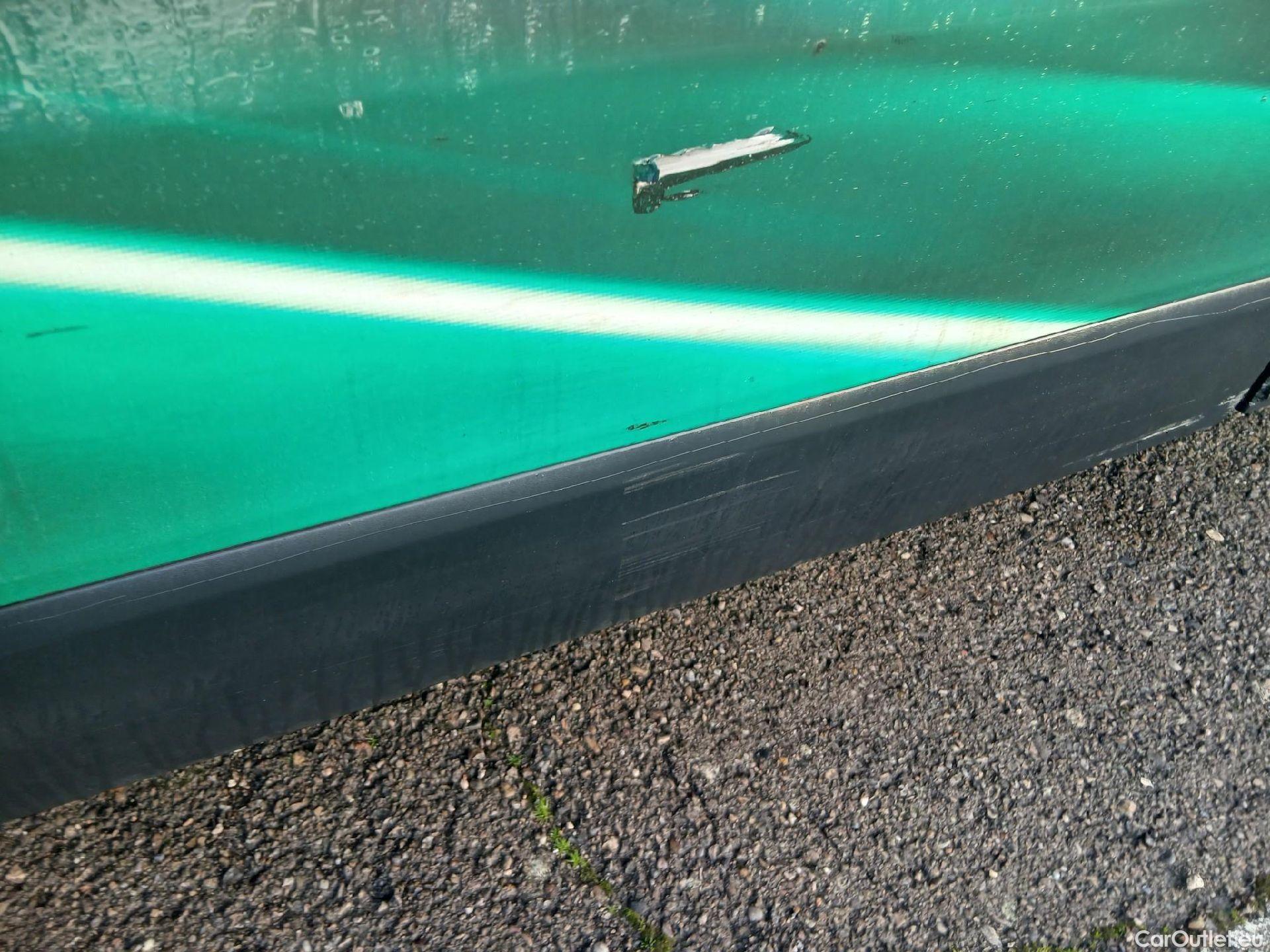  Renault  Trafic RENAULT  / 2019 / 4P / furgón Furgón 27 L1H1 Energy BluedCi 88 kW #41