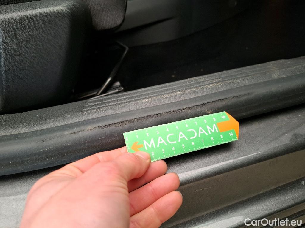  Citroen  C4  Berline Shine 1.5 BlueHDI 110CV BVM6 E6d #9