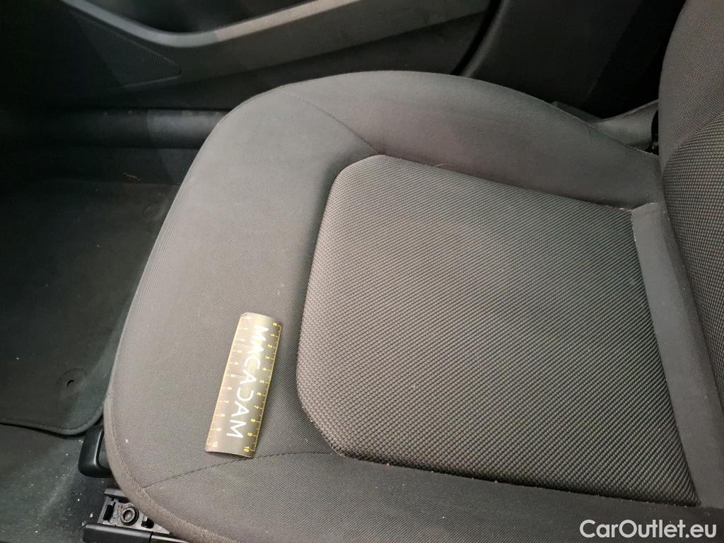  Audi  A3 AUDI  Sportback / 2016 / 5P / Berline 35 TFSI 150 COD S TRONIC BUSINESS LINE #24