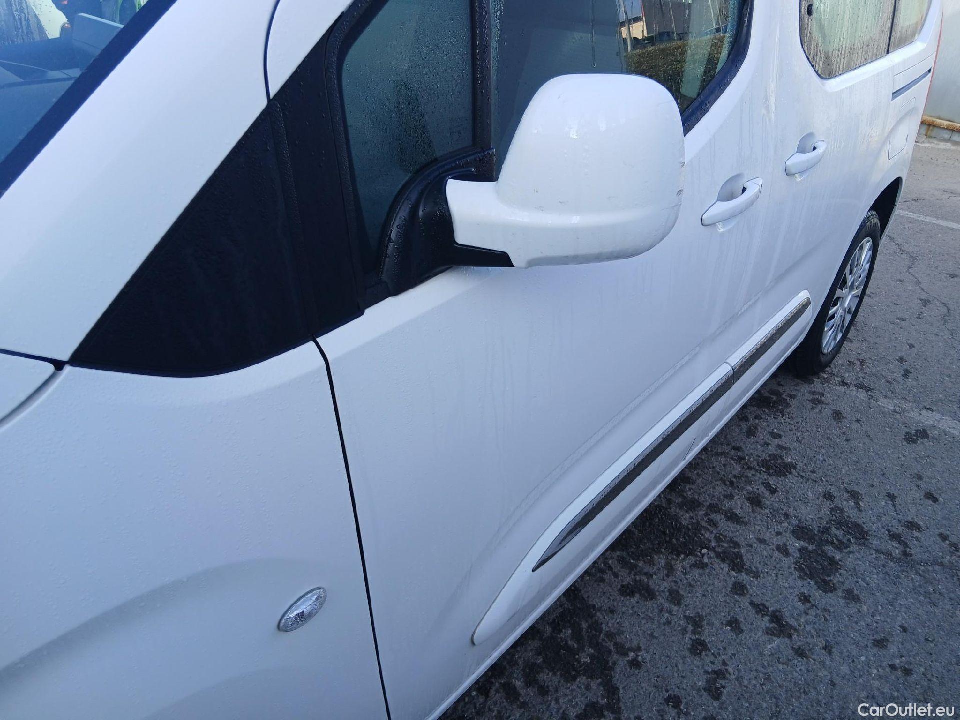  Toyota  Proace TOYOTA  City / 2020 / 5P / combi 1.5D 75kW (100CV) VX L1 #4