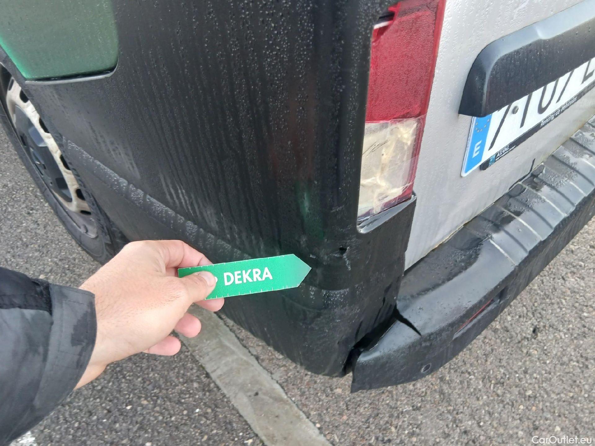  Renault  Trafic RENAULT  / 2019 / 4P / furgón Furgón 27 L1H1 Energy BluedCi 88 kW #22