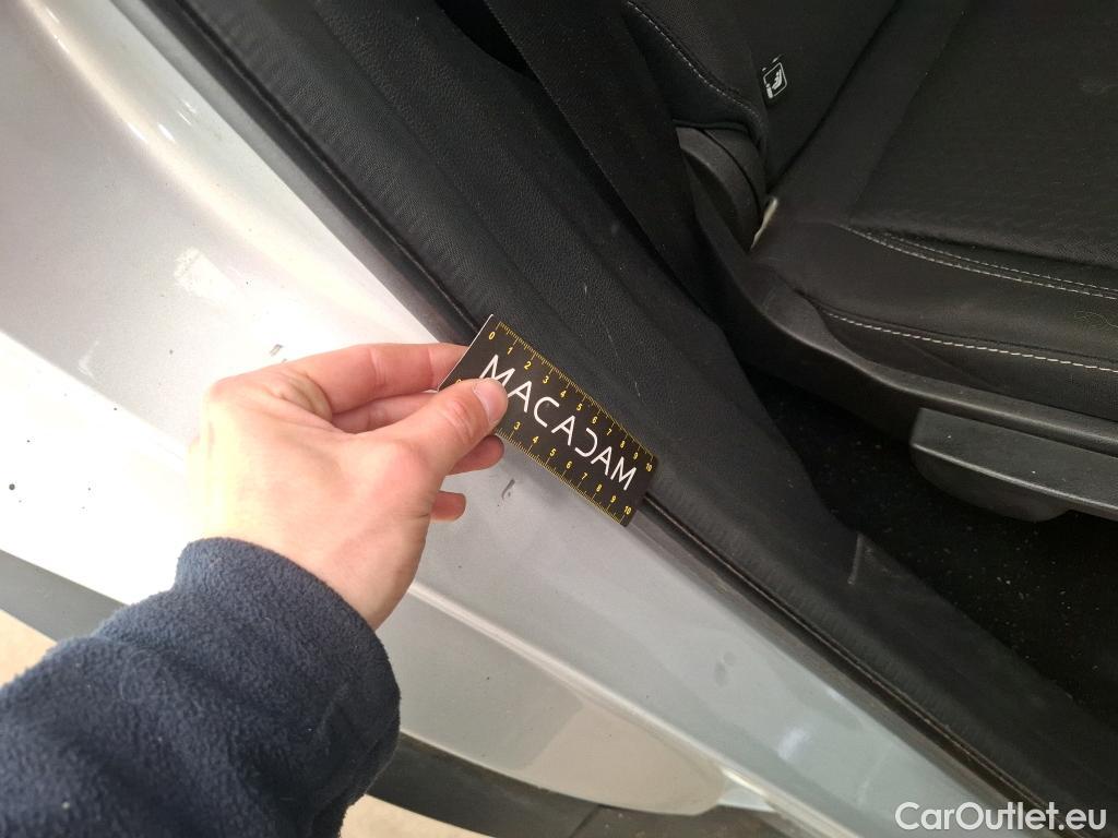  Ford  Kuga  Titanium 1.5 TDCi 120CV BVM6 E6 #9