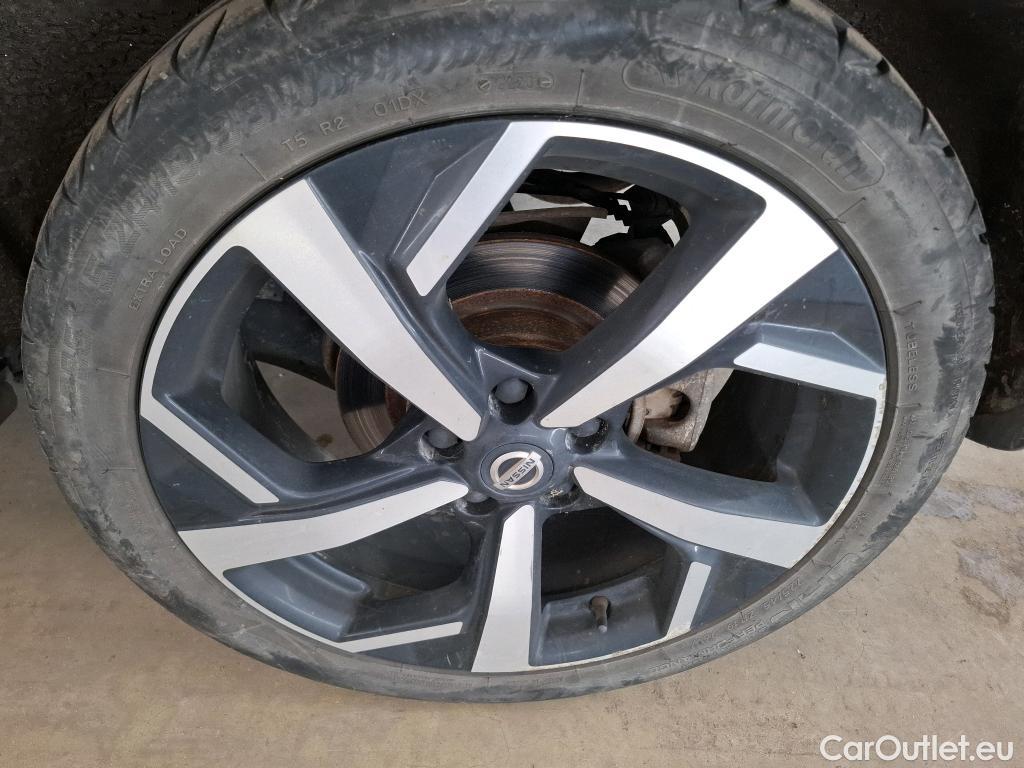  Nissan  Qashqai NISSAN  / 2017 / 5P / Crossover 1.3 DIG-T 140 Tekna #37