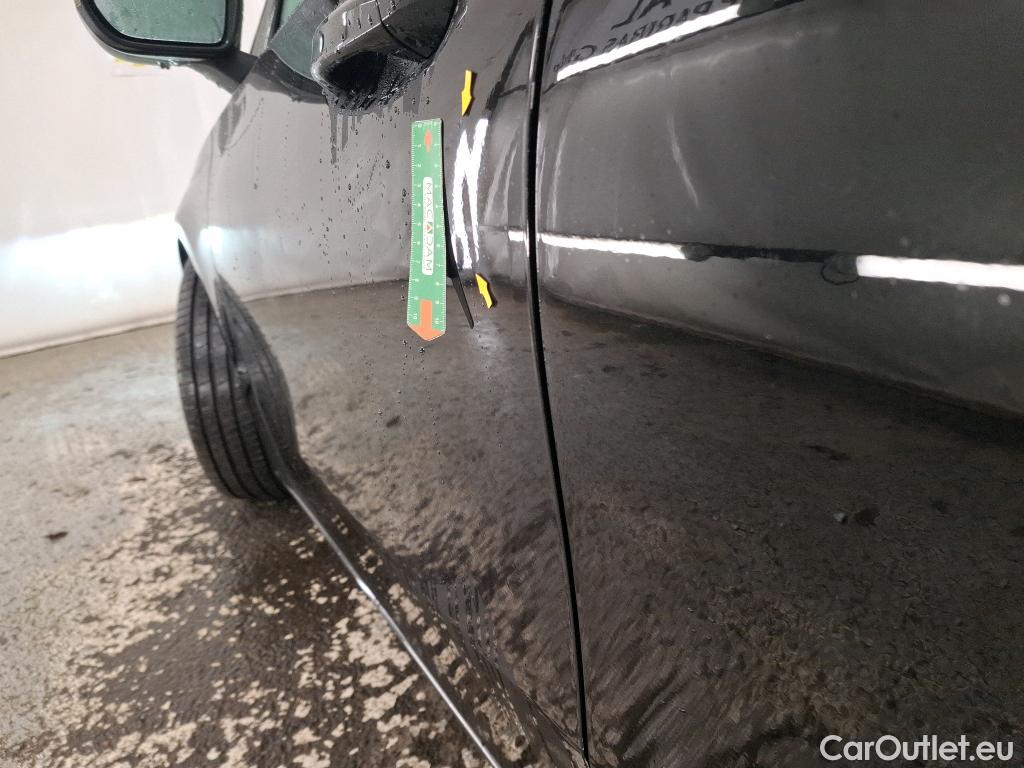  Mercedes  A-Klasse MERCEDES-BENZ Classe A Compact / 2018 / 5P / Berline A 200 d Business Line 8G-DCT #2