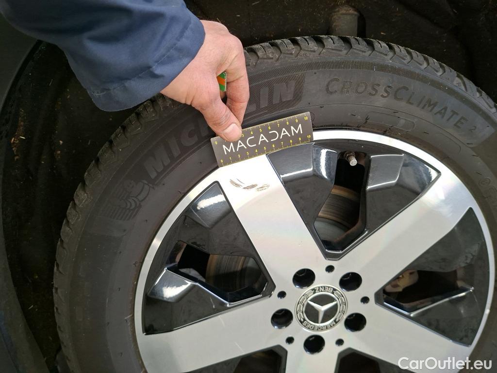  Mercedes  GLB MERCEDES-BENZ  / 2019 / 5P / SUV  200 d Business Line #21