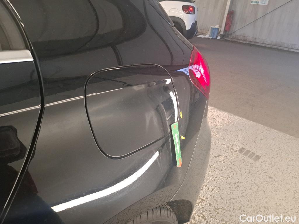  Mercedes  A-Klasse MERCEDES-BENZ Classe A Compact / 2018 / 5P / Berline A 200 d Business Line 8G-DCT #17