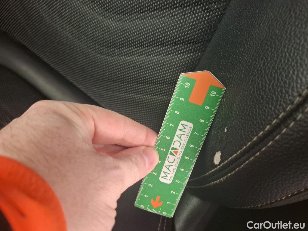  Mercedes  A-Klasse MERCEDES-BENZ Classe A Compact / 2018 / 5P / Berline A 200 d Business Line 8G-DCT #13