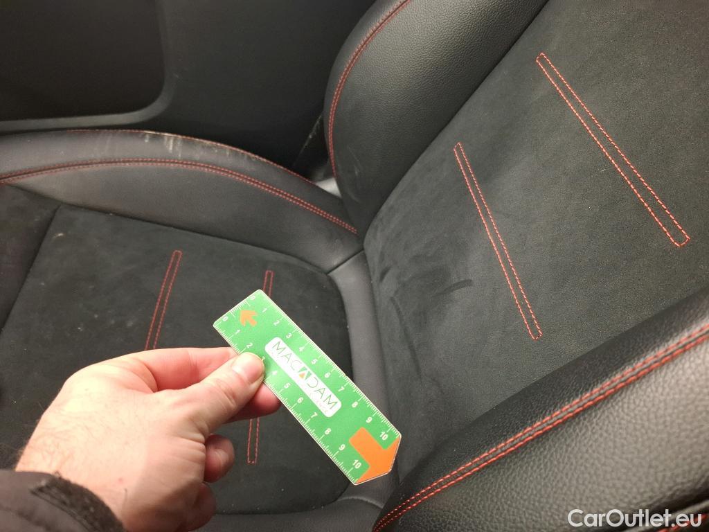  Mercedes  GLB MERCEDES-BENZ  / 2019 / 5P / SUV  200 d AMG Line #48