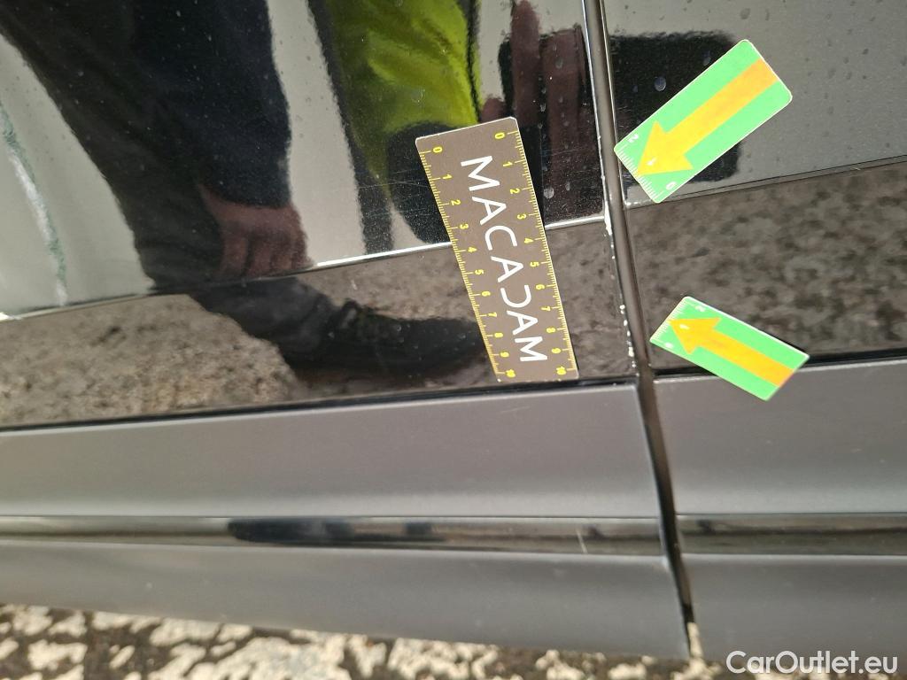  Mercedes  GLB MERCEDES-BENZ  / 2019 / 5P / SUV  200 d Business Line #10