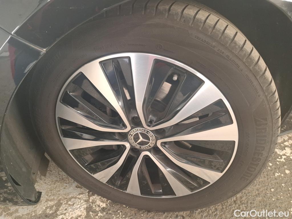  Mercedes  A-Klasse MERCEDES-BENZ Classe A Compact / 2018 / 5P / Berline A 200 d Business Line 8G-DCT #14