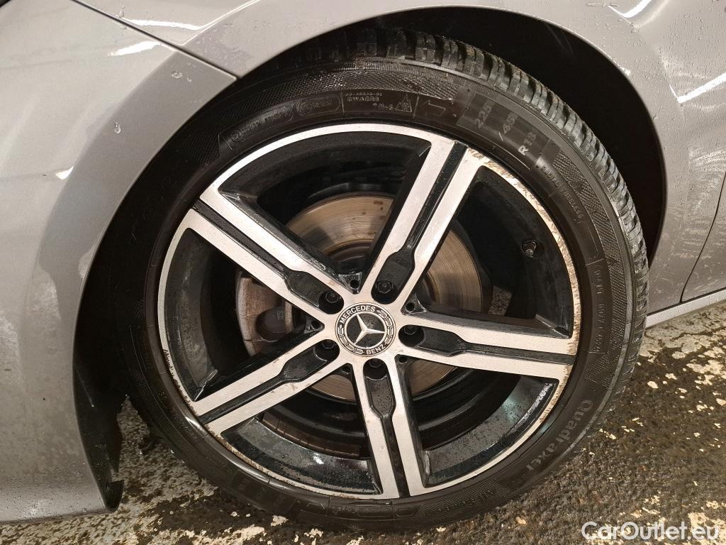  Mercedes  CLA-Klasse MERCEDES-BENZ CLA Shooting Brake / 2019 / 5P / Break CLA 200 d Business Line BA8 #14