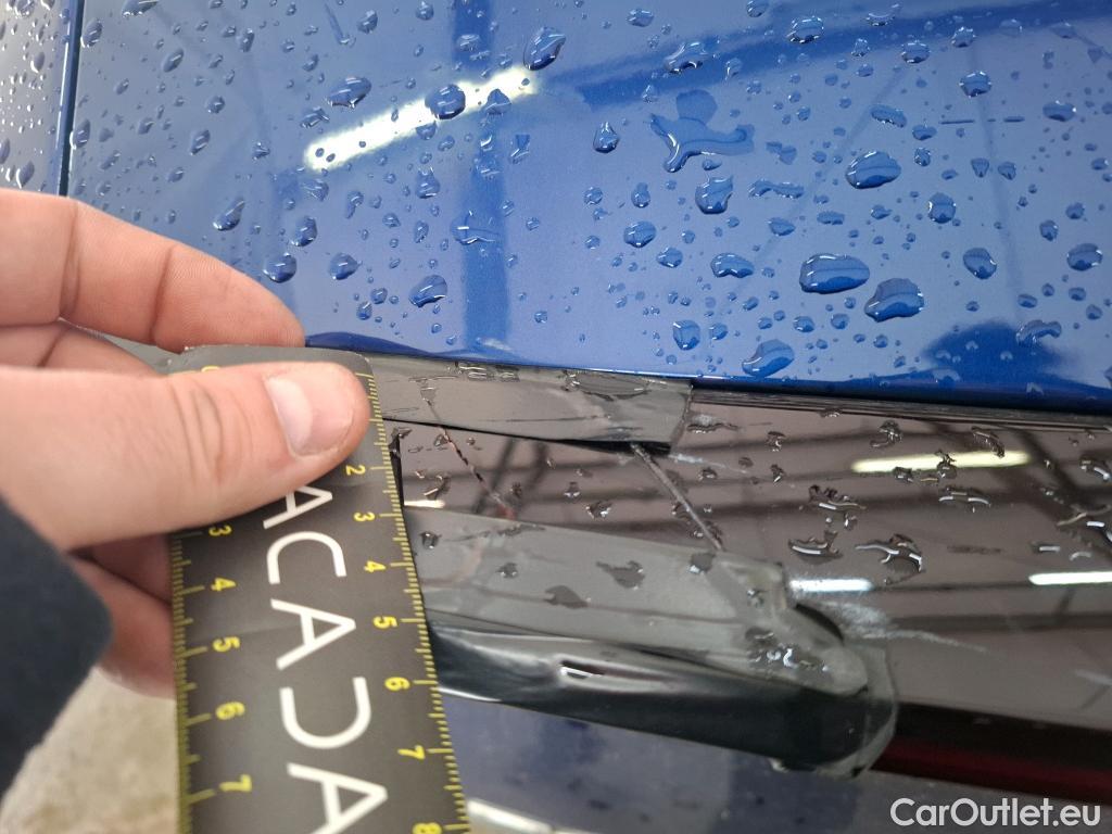  KIA  Ev6 KIA  / 2021 / 5P / SUV BEV 77.4 KWH AIR DESIGN #2