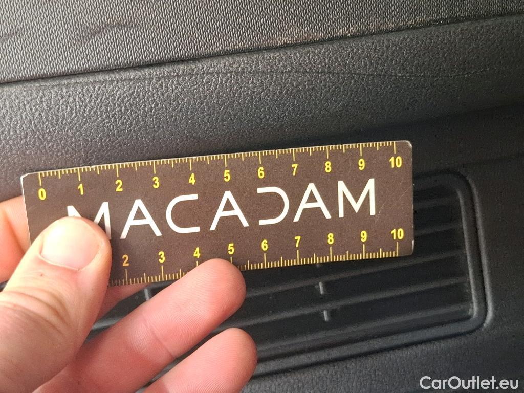  Ford  Kuga FORD  / 2019 / 5P / SUV 2.5 Duratec 225 ch PHEV eCVT Titanium #17